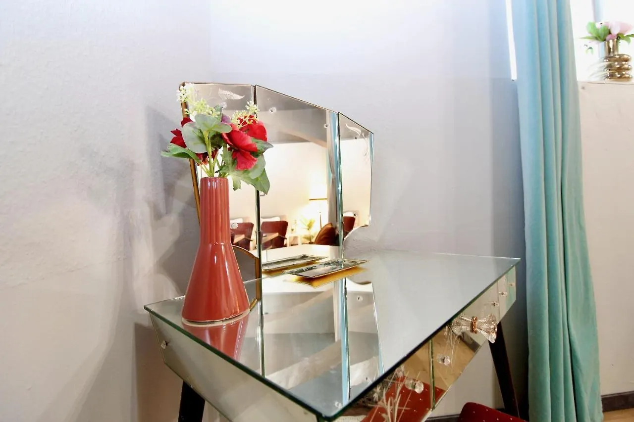 Apartment Artist Studio In City Center Vienna